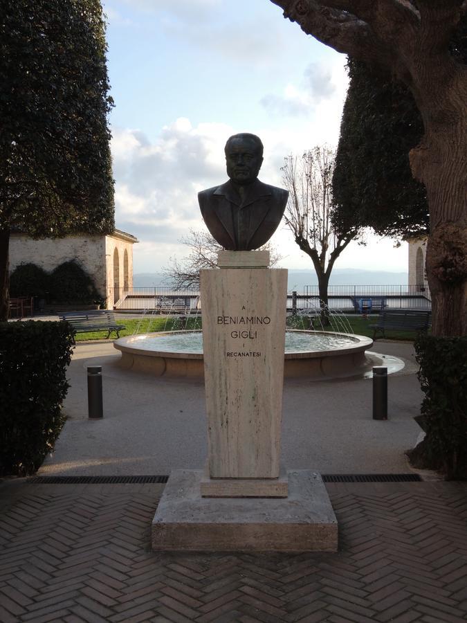 Calalanotte Hotell Recanati Exteriör bild