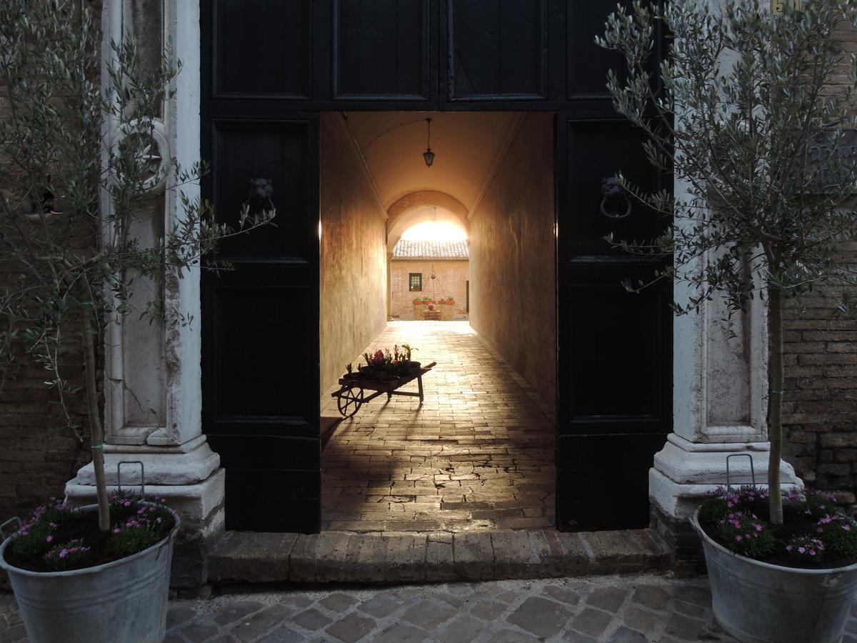 Calalanotte Hotell Recanati Exteriör bild