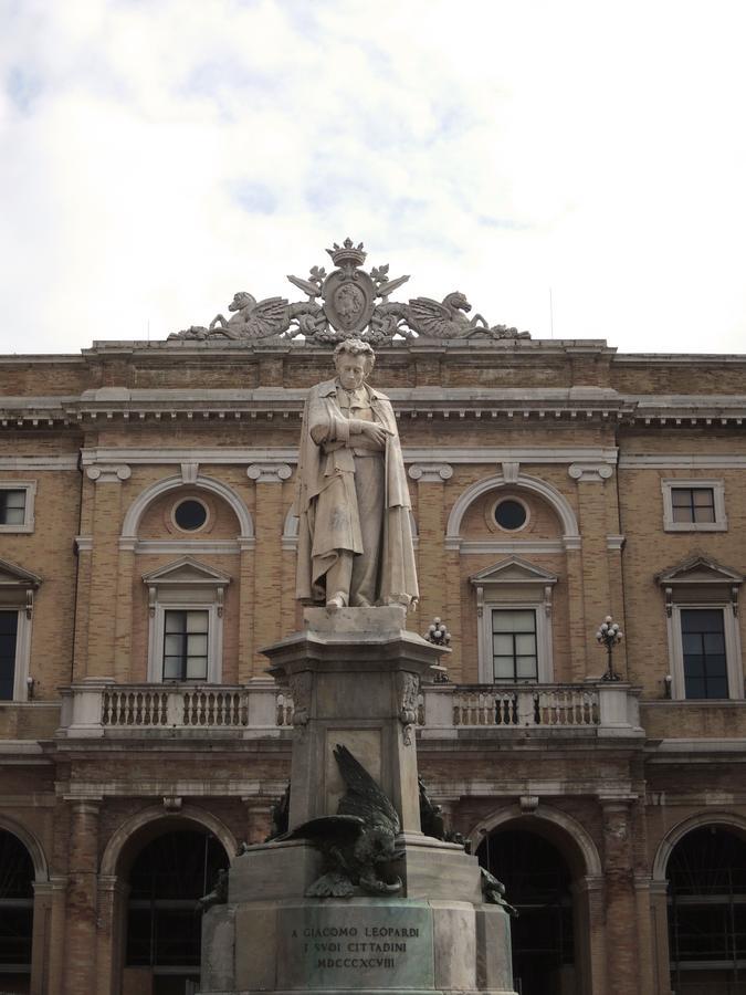 Calalanotte Hotell Recanati Exteriör bild